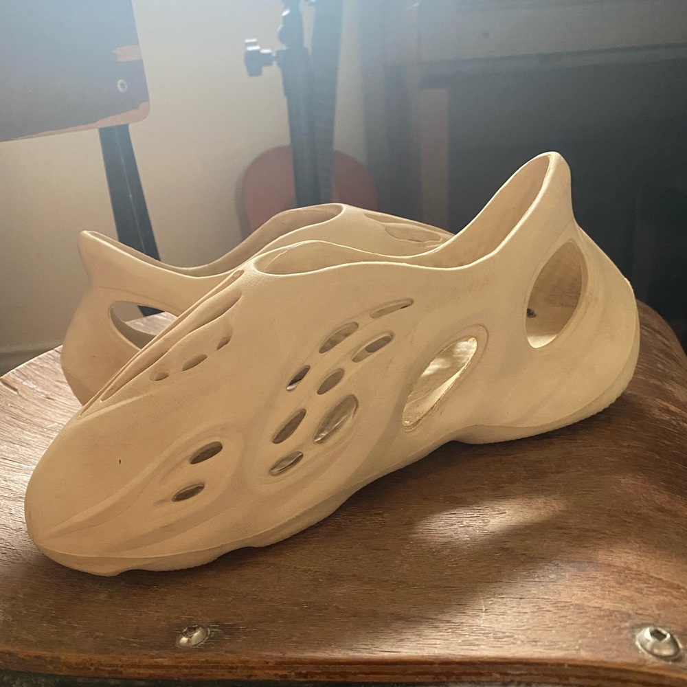 Fake YEEZY Sandals
